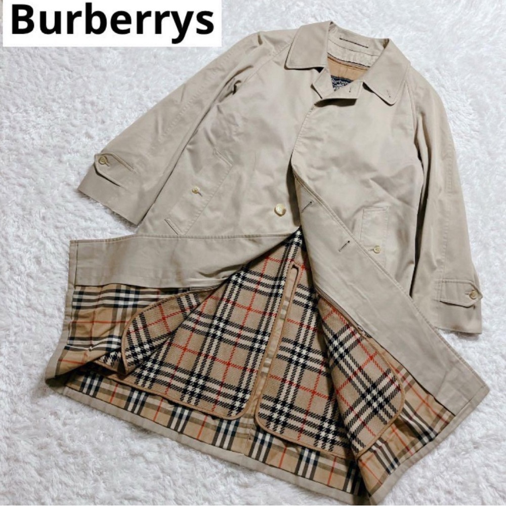 Vintage Burberrys Beige Trench Coat W/ Plaid Lining